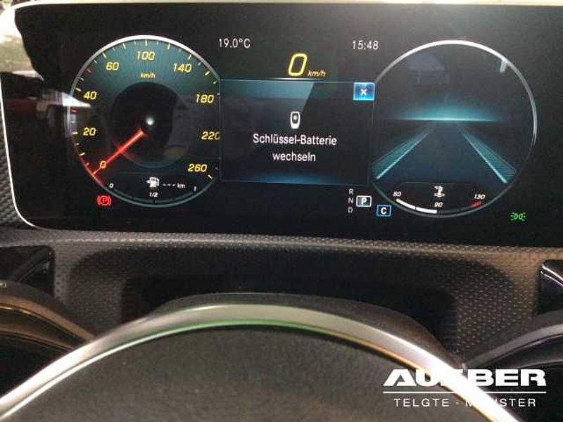 Mercedes-Benz A 220 Navi digitales Cockpit LED SPORTSITZE