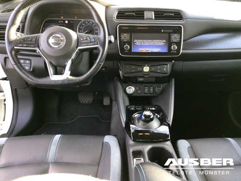 Nissan Leaf Tekna 40 kWh ParkPilot BoseSound LED-Scheinw.